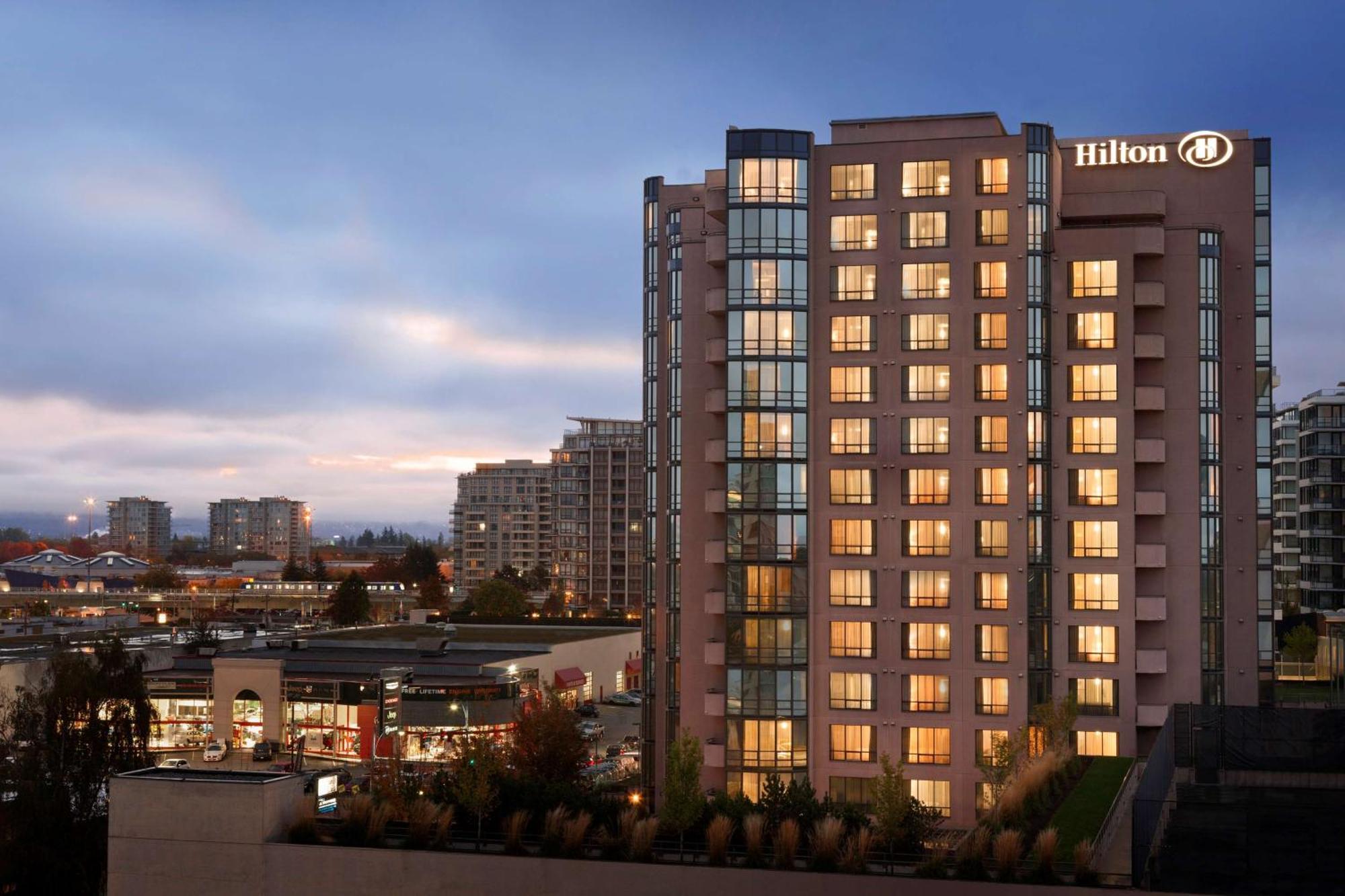 Hilton Vancouver Airport Richmond Exterior photo